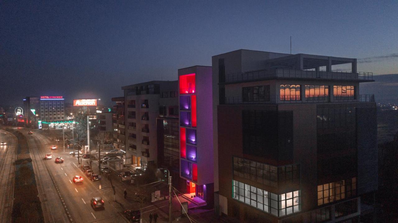 Puzzle Apartaments&Studios Craiova Exterior foto